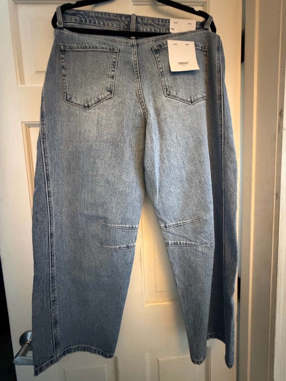 Vervet Cropped Barrel Leg Women's Jeans - Picture 4 of 7